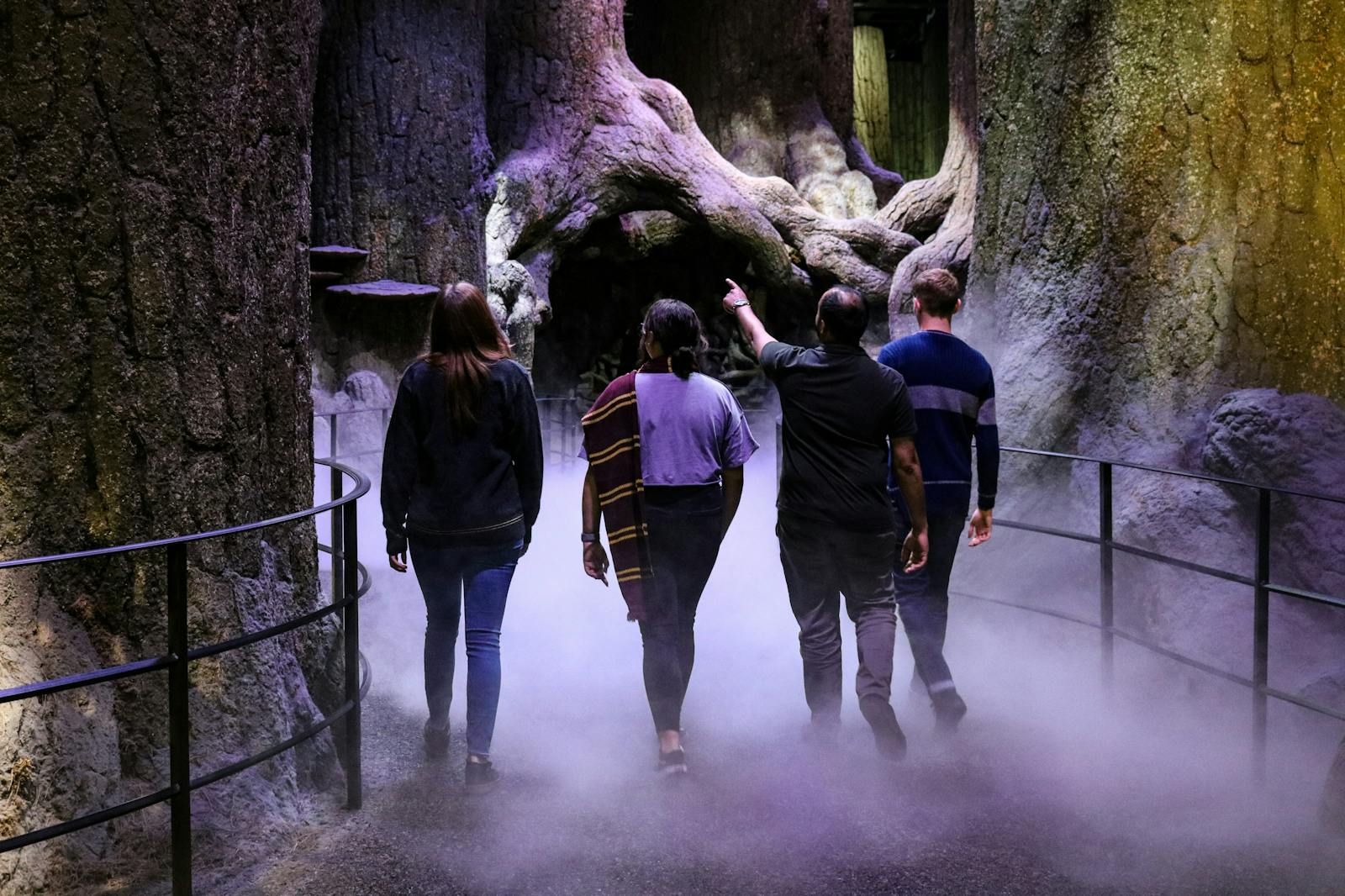 Vieraita taianomaisessa metsässä The Making of Harry Potter (Warner Bros. Studio Tour)