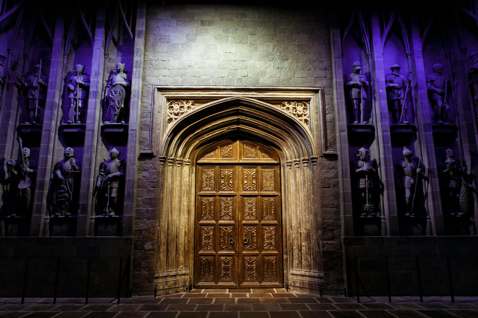 Poarta aurie a Great Hall din The Making of Harry Potter (Warner Bros. Studio Tour)